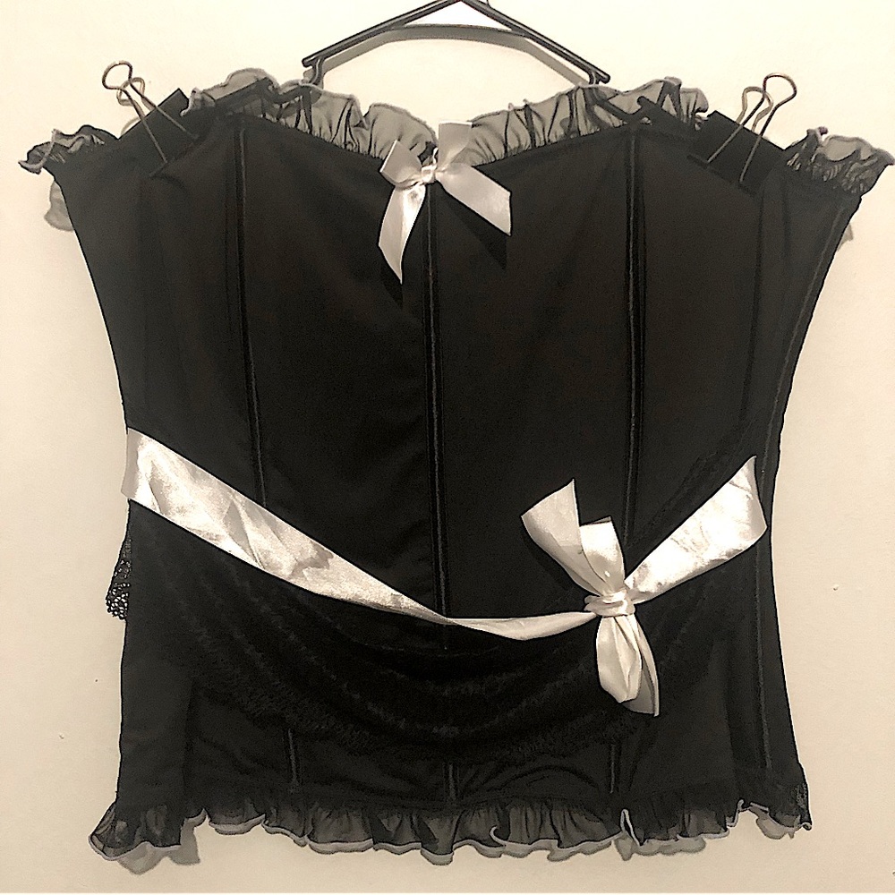Torrid black bustier with bow sz 3X